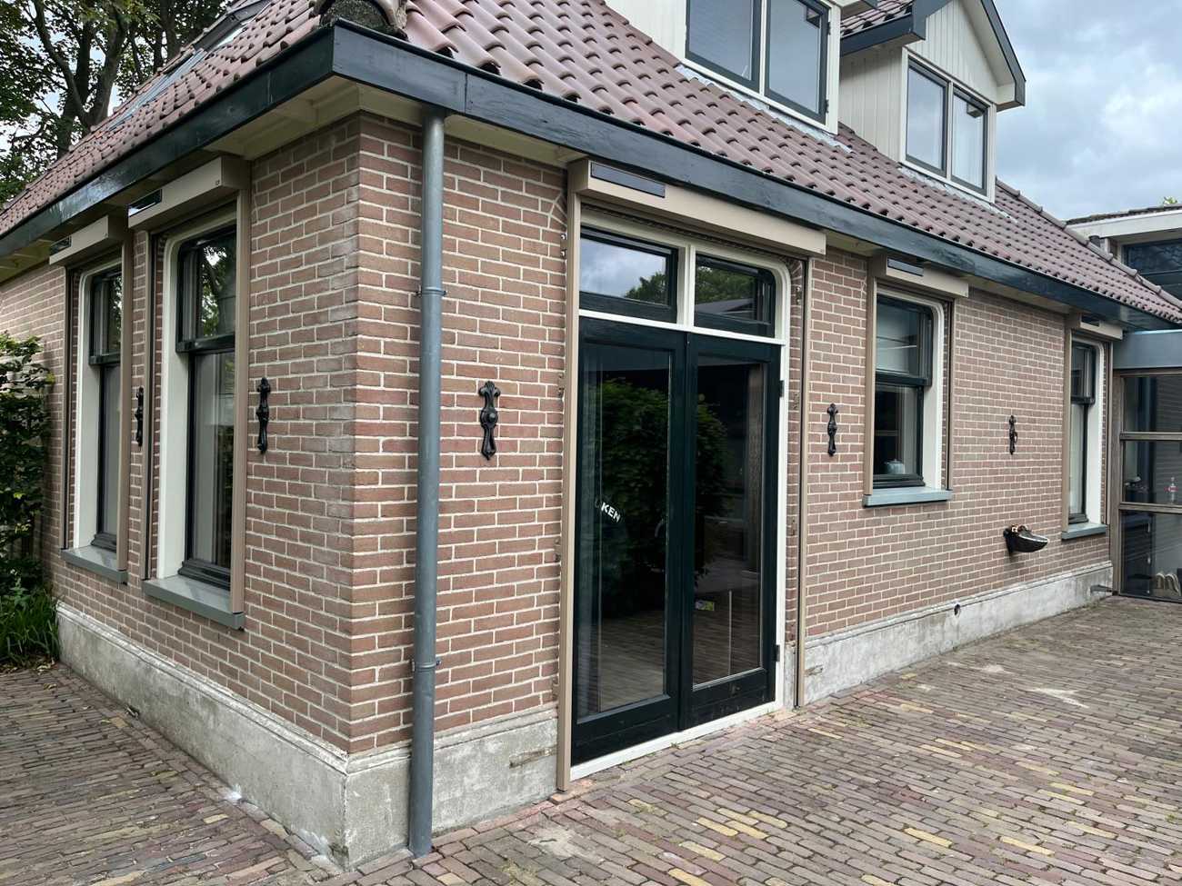 1Ca6406b C962 475F 8497 5Ff004a64a8c