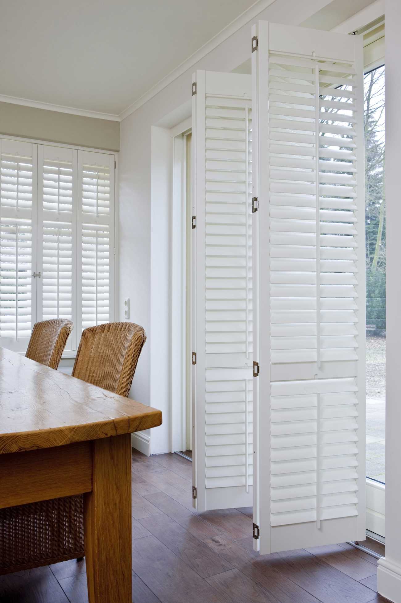 Shutters 19 Min
