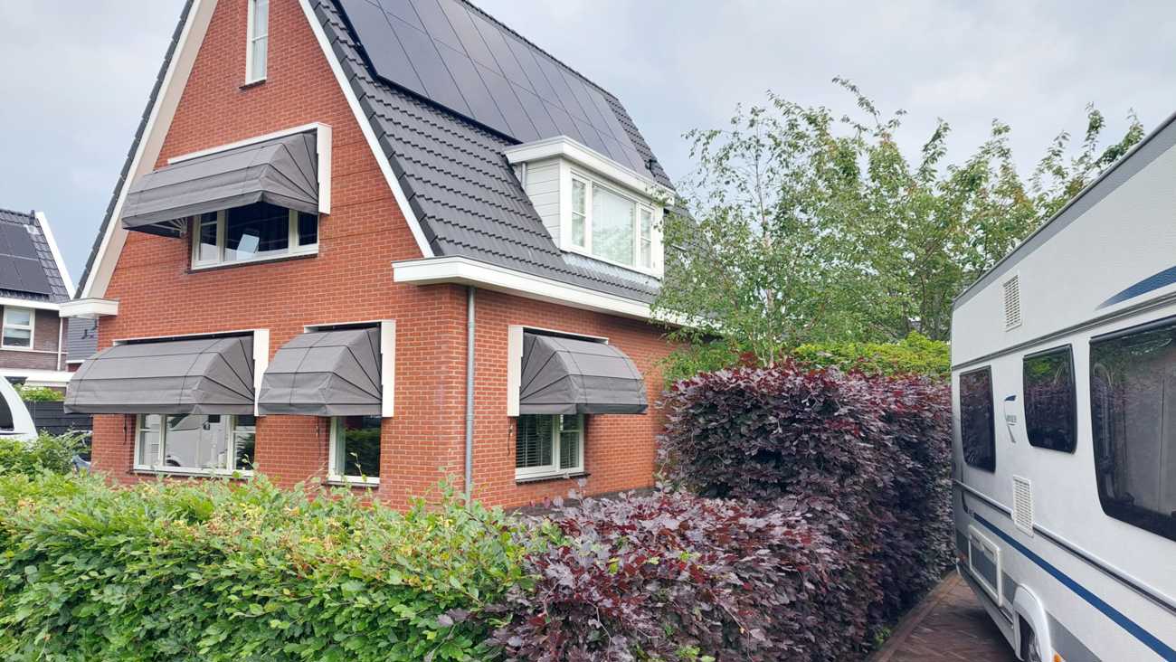 B241dd32 6953 4Cc0 A0d3 794F523fea84