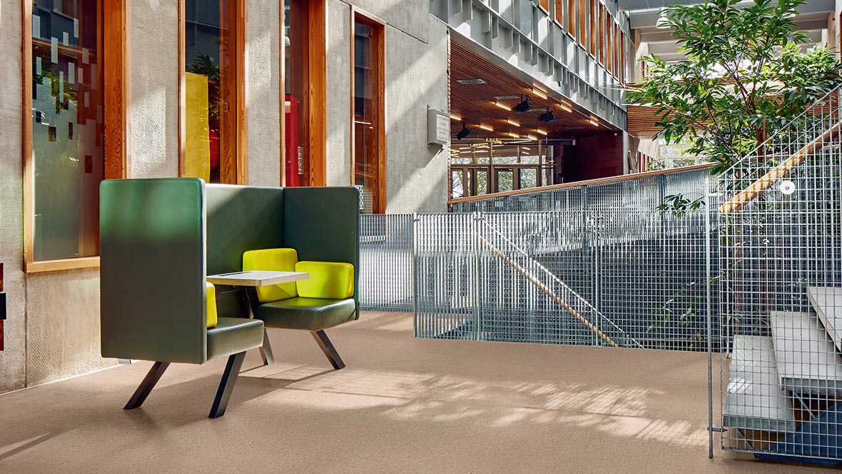 1180X664 Marmoleum Marbled Roomshot 5804