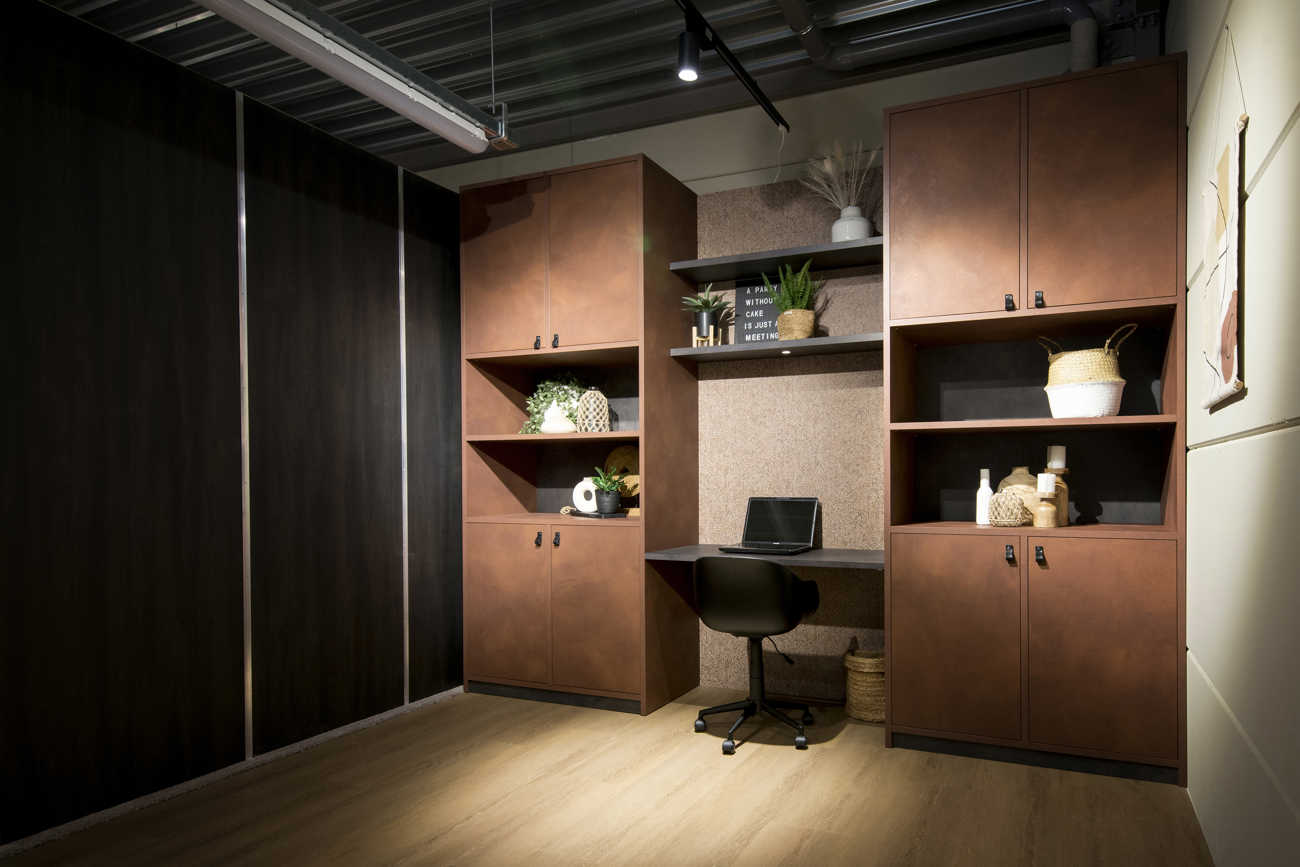 Wandkast Bureau Allure Showroom Bruin Liggend (3)