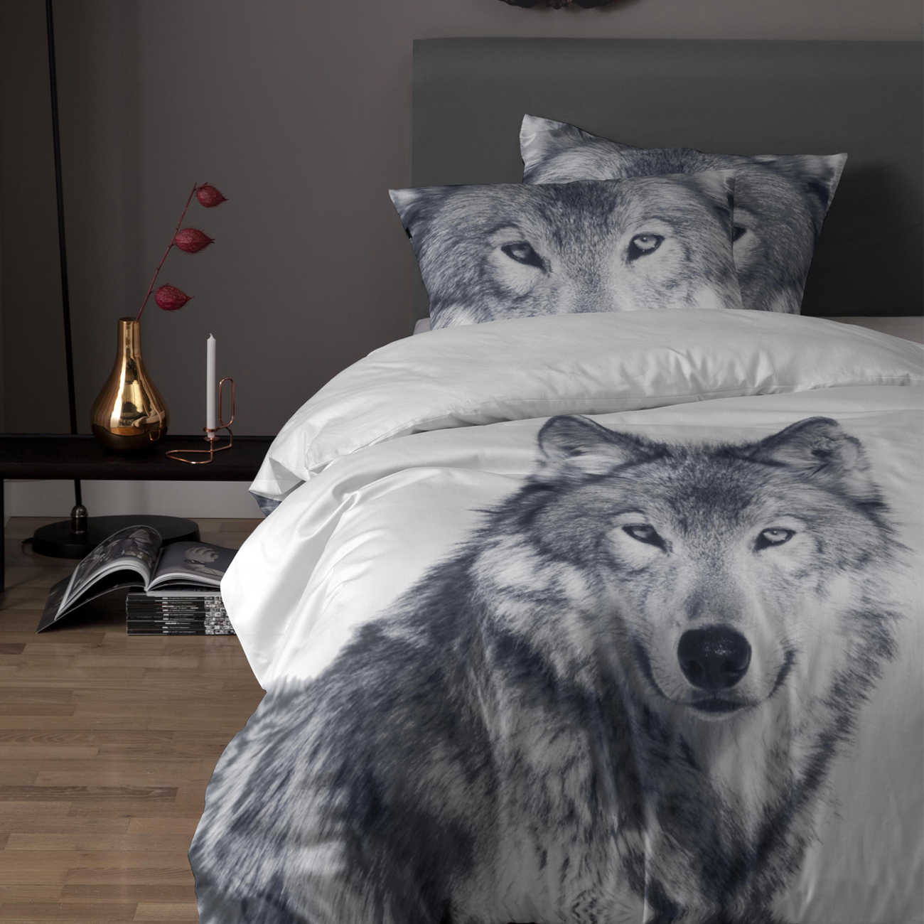 D Husky White Single